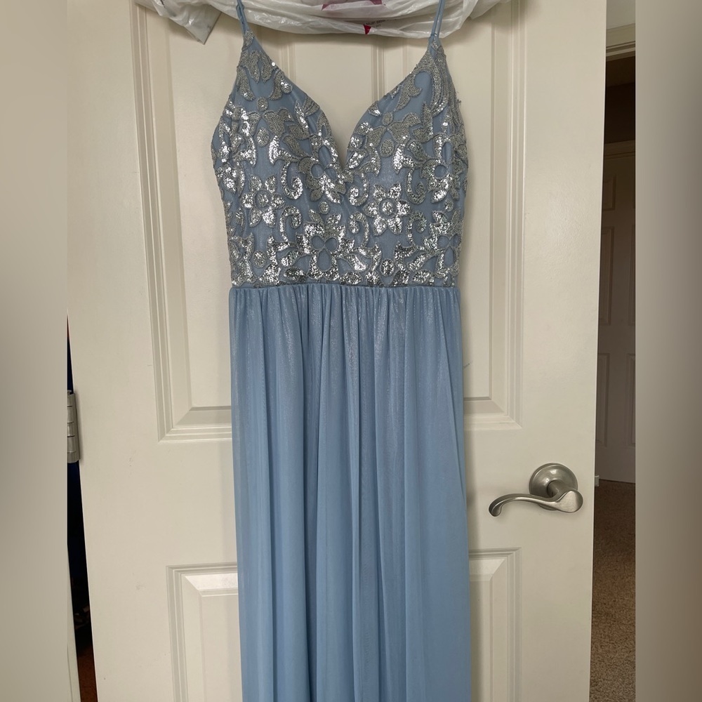 Prom dress - Picture 4 of 5